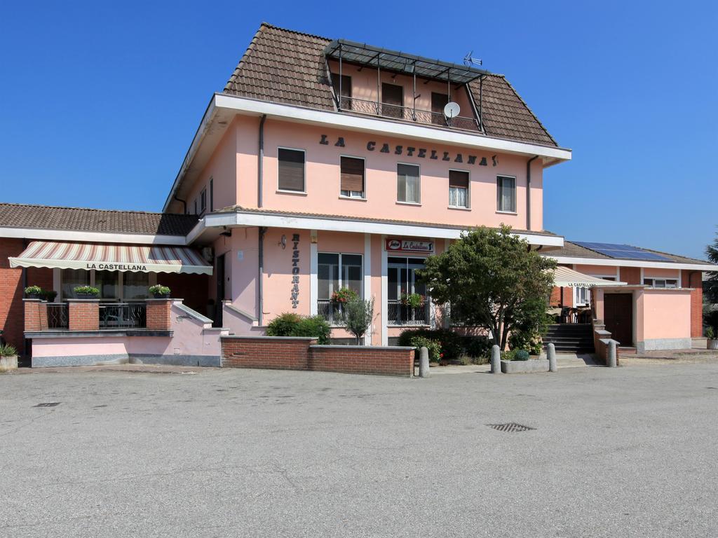 Locanda La Castellana Castello d'Agogna Esterno foto